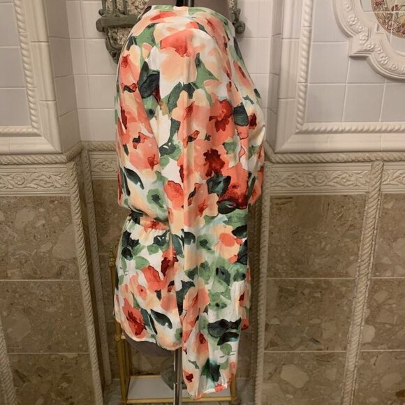 D&Co. Size Medium Oversized. Long Sleeve. Blouson with ties. B90. - Picture 2 of 6